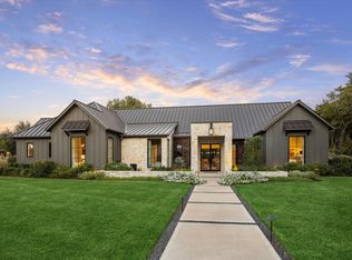 1525 Travis St, Columbus, TX 78934