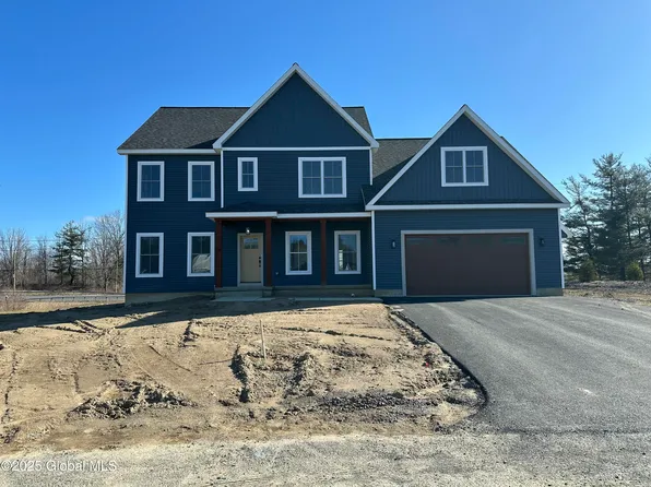 18 Kelts Farm Road, Niskayuna, NY 12309