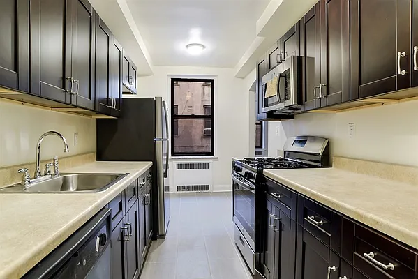 Sold by Corcoran | media 16