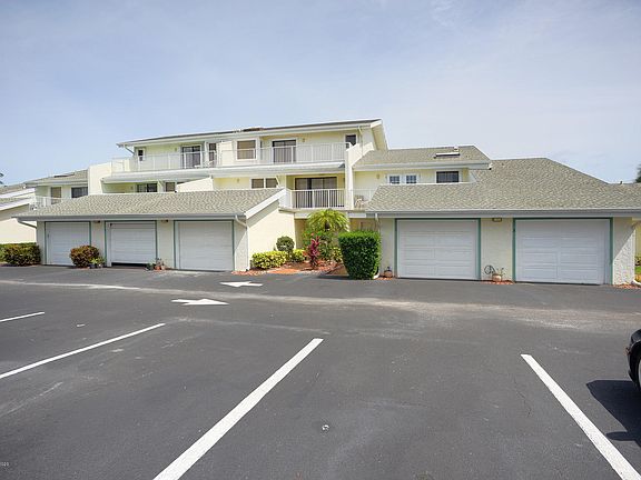2nd image of 101 La Costa St #5