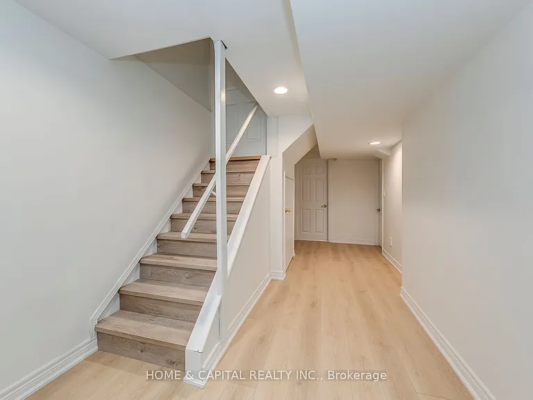 1210 Leewood Dr — Photo 35