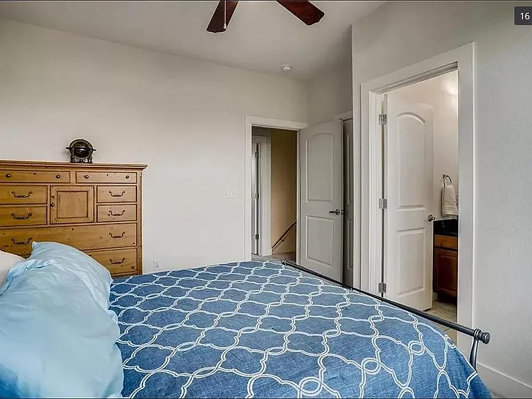 13420 Lyndhurst St #707 — Photo 16