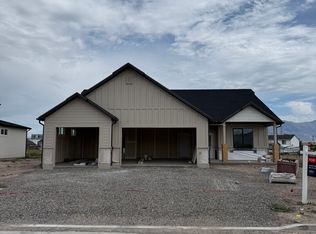 762 N 2450 W #4, Tremonton, UT 84337
