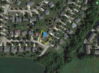 500 Glacier Trl, Mount Horeb, WI 53572