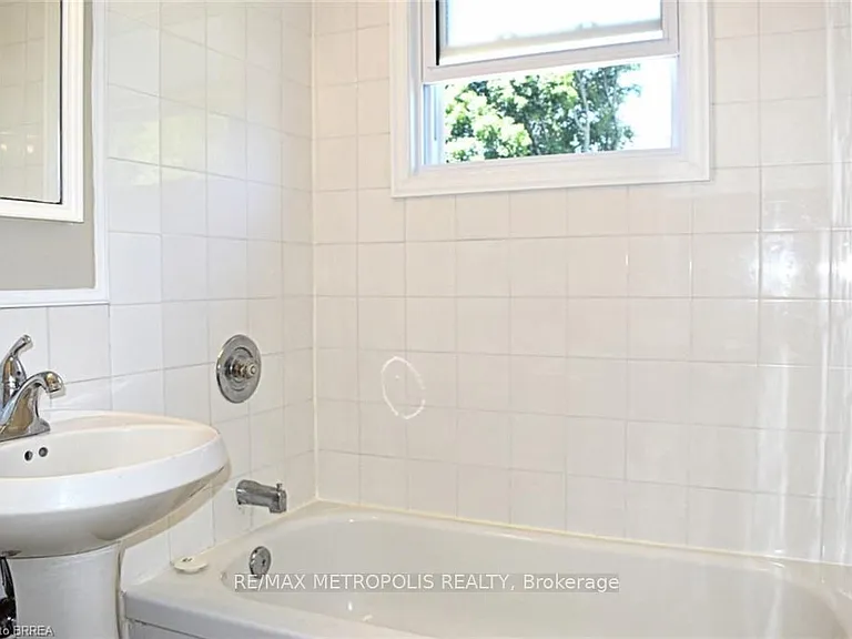 5 McCammon St #UPPER — Photo 22