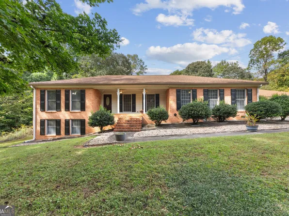 2570 Benton Dr, Jonesboro, GA 30236