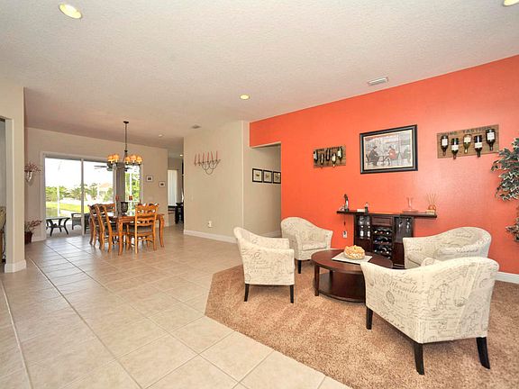 5th image of 4883 Buttonwood Dr