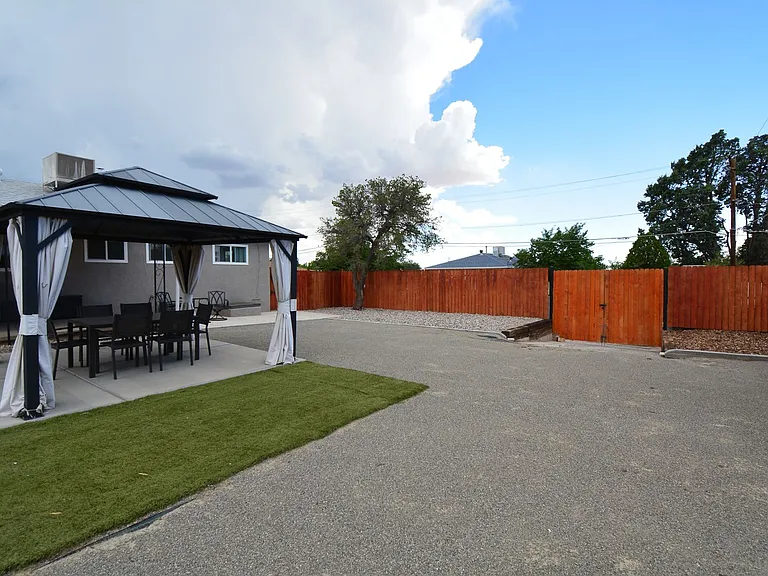9501 Arvilla Ave NE — Photo 33