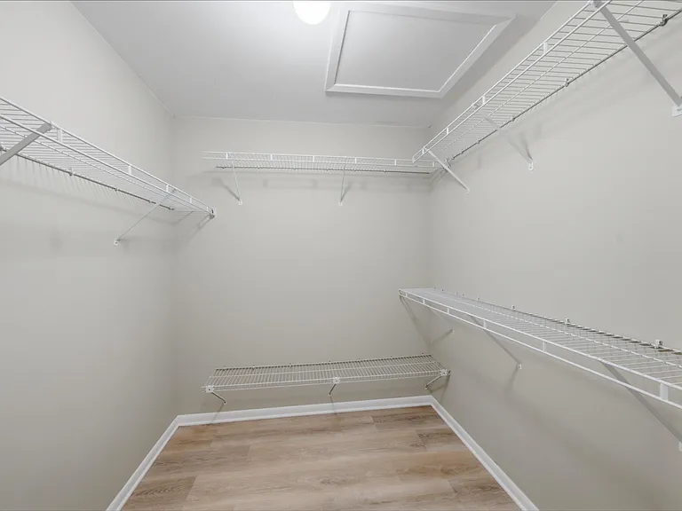 610 Woodhaven Dr — Photo 14