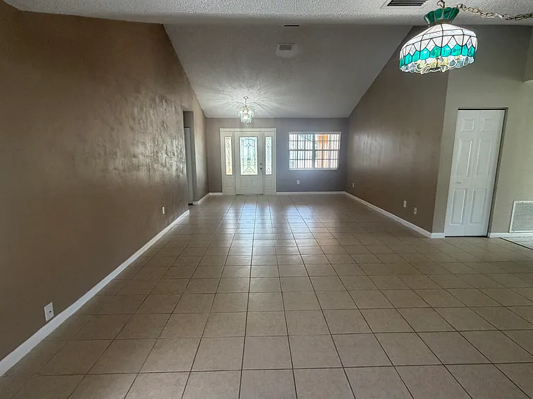 89 Westlee Ln — Photo 7