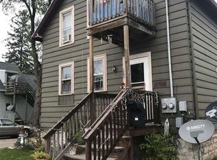 1283 Smith St, Green Bay, WI 54302