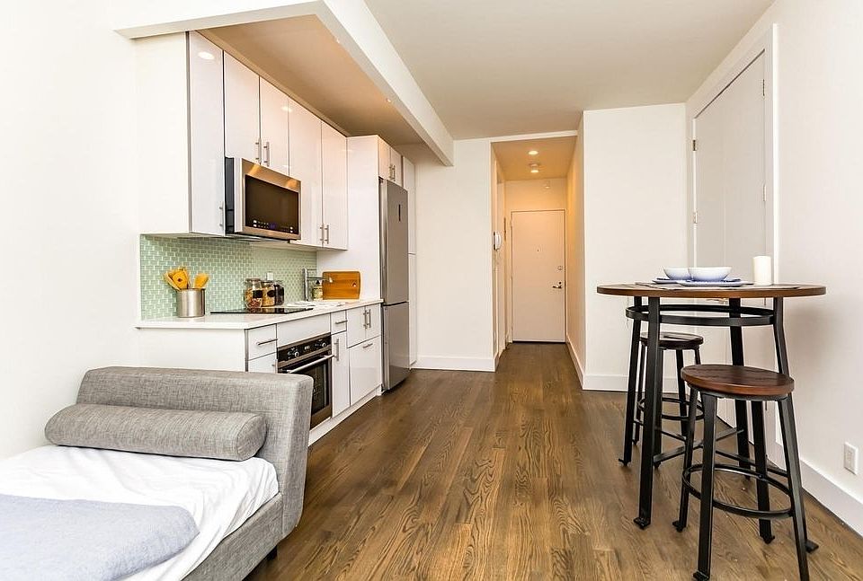 1st image of 212 W 91st St APT 501