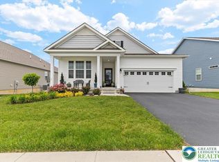 8051 Keystone Dr, Breinigsville, PA 18031