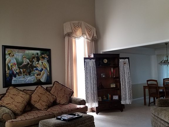 3rd image of 28285 Secluded Ln