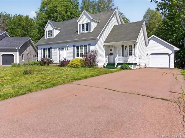 369 Eunice Ave, Dieppe, NB E1A 6X1