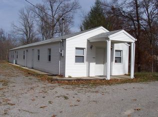 910 Rock Haven Rd, Brandenburg, KY 40108