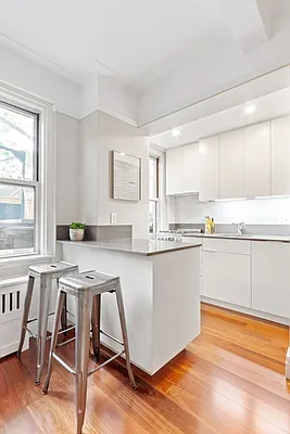 Sold by Compass | media 10