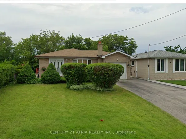 3 Lamberton Blvd, Toronto, ON M3J 1G3