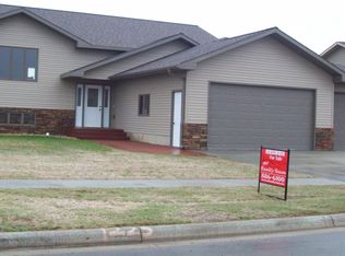 1225 Cherry Dr, Watertown, SD 57201