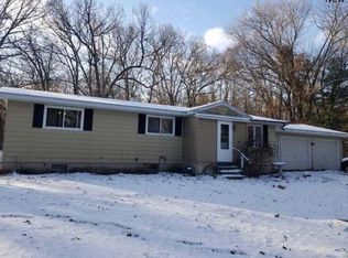 W3283 Grouse Rd, Pardeeville, WI 53954