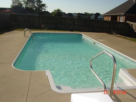 3rd image of 758 Buckeye Ct