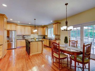 8 Country Woods Dr, Glen Gardner, NJ, 08826