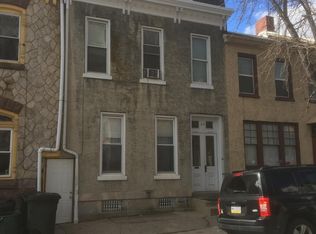 32 S 11th St, Reading, PA 19602