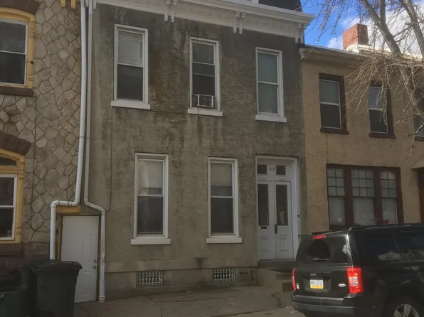 32 S 11th St, Reading, PA 19602