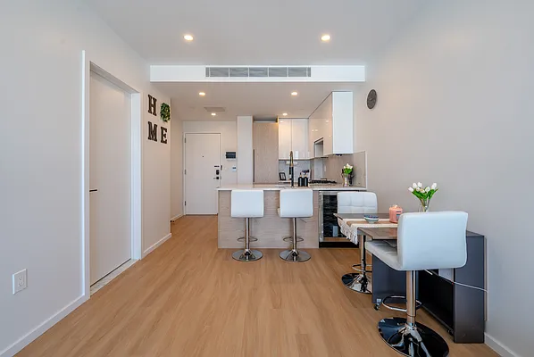 Rented by Nest Seekers International | media 9