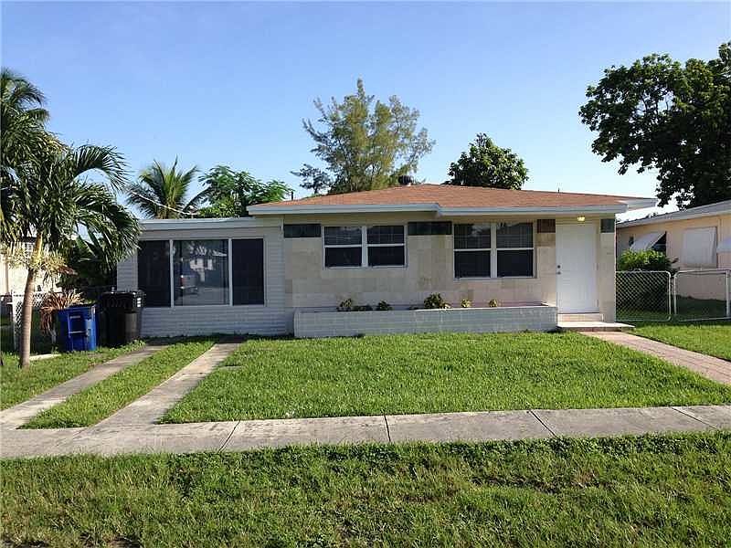 1st image of 435 NE 171st St