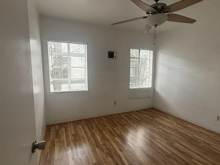 5603 Jackson St — Photo 4
