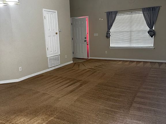 4th image of 8437 James Taylor Ln