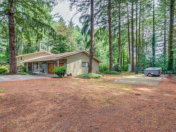 3rd image of 3711 NE 172nd Ave