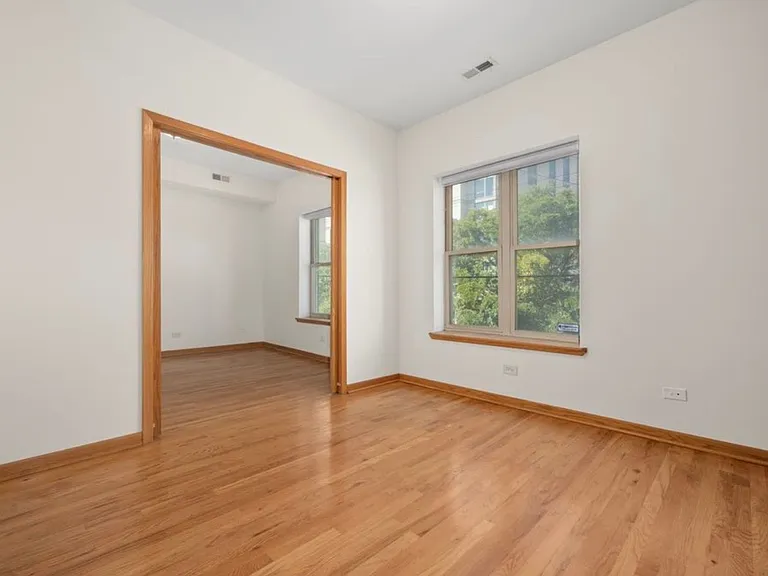 1167 E 61st St #2 — Photo 4