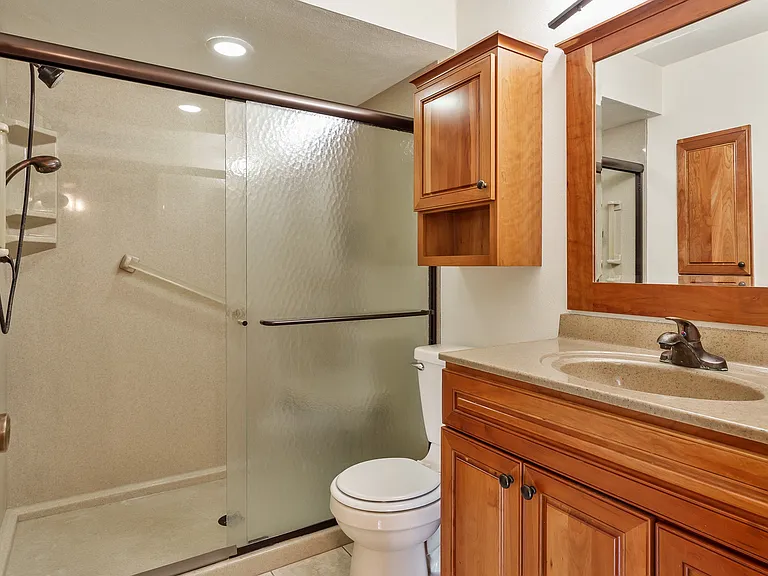 8319 Woodbridge Ln — Photo 10