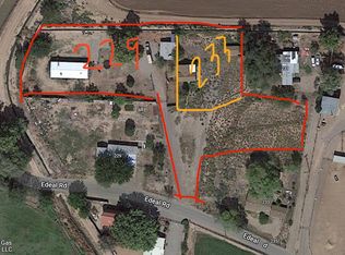 229 & 233 Edeal Rd, Los Lunas, NM 87031