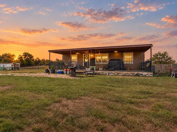 266 Fcr #1031, Wortham, TX 76693