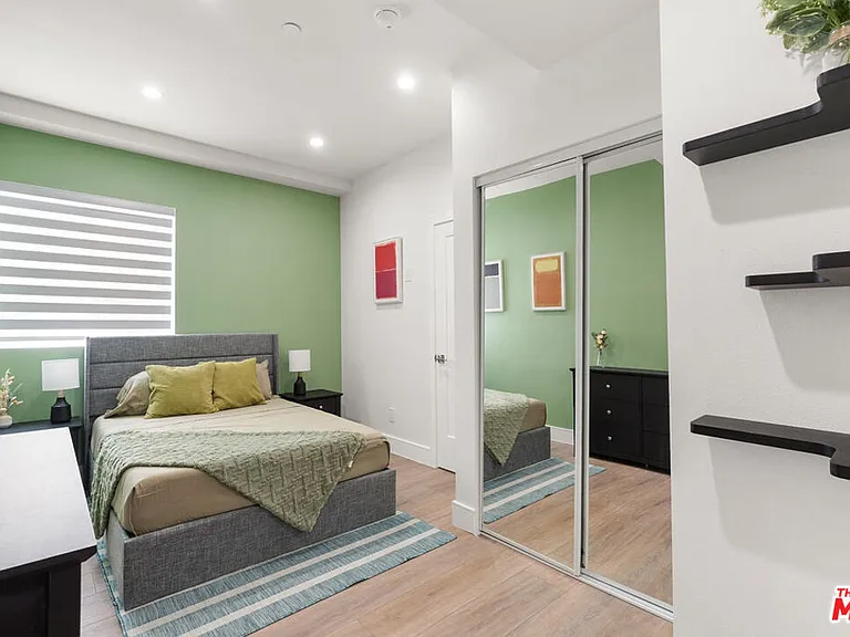 1341 N Mariposa Ave — Photo 21