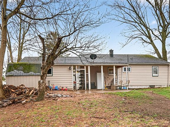 5th image of 2876 Chili Ave
