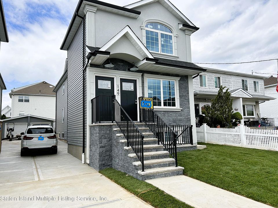 1st image of 149 Vedder Ave