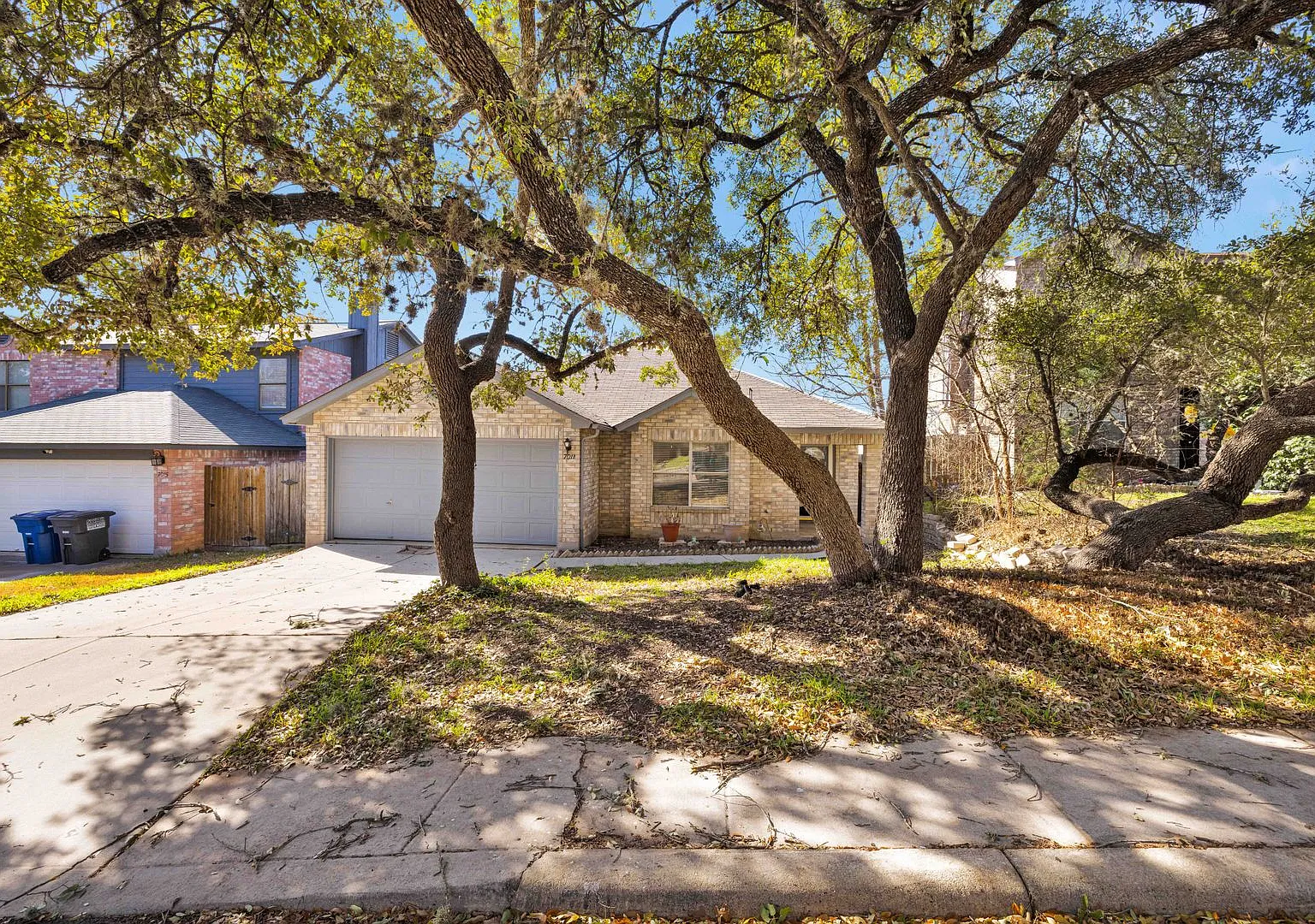 One story rental home in NW San Antonio! — Photo 2