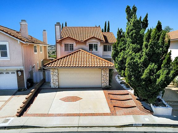 3rd image of 12021 Falcon Crest Way
