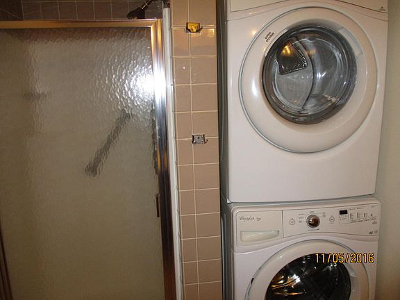 5th image of 1252 Village Centre Dr Unit 1