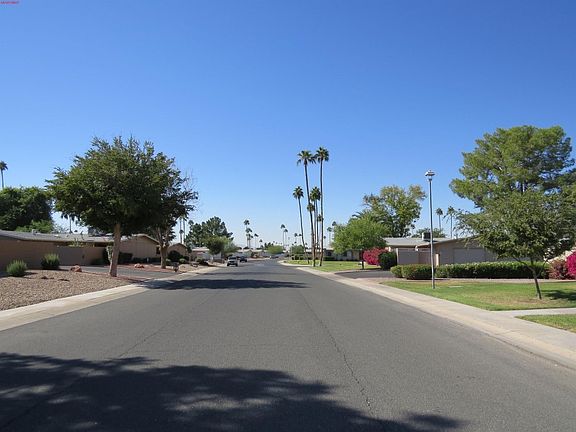 5th image of 10821 W Santa Fe Dr