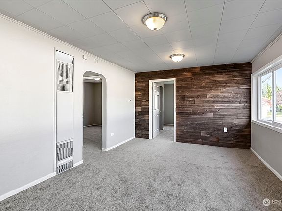 3rd image of 10807 Broadway Avenue S