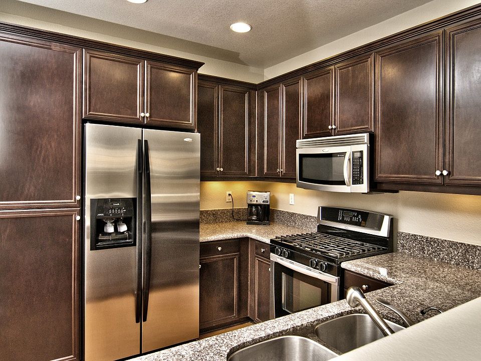Lovely Kitchen With Granite 