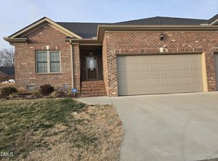 933 Arrowhead Ct, Mebane, NC 27302