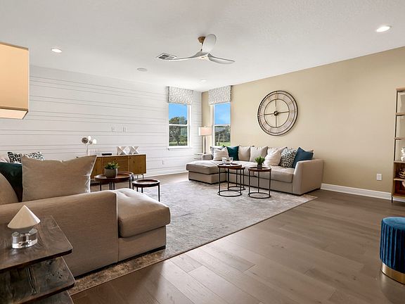 7th image of this home