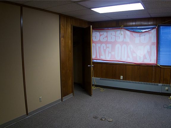 3rd image of 22620 7th Ave S