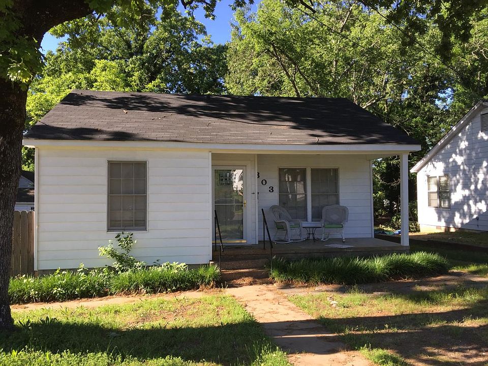 1st image of 303 Crestwood St